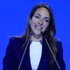 Η Δόμνα Μιχαηλίδου με φανέλα Βεζένκοβ: “Θα τους διαλύσουμε”
