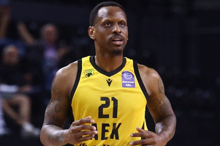 ΑΕΚ – Άρης Betsson 87-81: Άφησε πίσω το BCL και έκανε το 1-0 απέναντι στην ομάδα του Μίλιτσιτς
