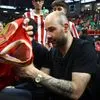 EuroLeague Final Four 2026: Χαμός με τον Σπανούλη στο T-Center, υπέγραφε αυτόγραφα σε φίλους του Ολυμπιακού