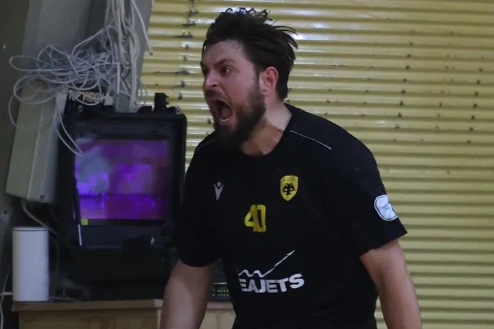 Ολυμπιακός – ΑΕΚ 32-33: “Break” για την Ένωση με επική ανατροπή στην Ηλιούπολη