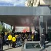ΑΕΚ: Χαμός για τον Νίκολιτς έξω από το ξενοδοχείο