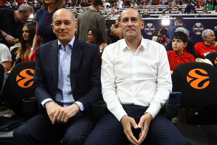 EuroLeague Final Four 2026: Παναγιώτης και Γιώργος Αγγελόπουλος στο T-Center για τον ημιτελικό του Ολυμπιακού με τη Φενέρμπαχτσε