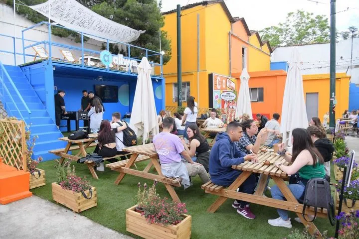 Challenges, φαγητό και viral στιγμές στο Athens Street Food Festival (vid.)