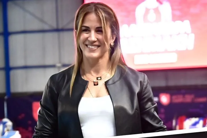 Η Αλεξάνδρα Ασημάκη στο SPORT24: “Στόχος μας ήταν να κάνουμε τον Ολυμπιακό υπερδύναμη – Ήθελα να δείξω ότι μια αθλήτρια μπορεί να συνεχίσει μετά την μητρότητα”