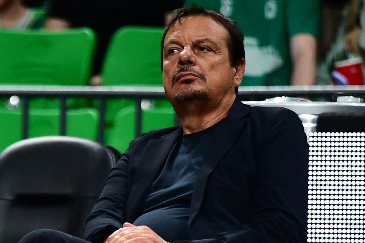 Η αντίδραση του κόσμου του Παναθηναϊκού κατά την είσοδο του Αταμάν