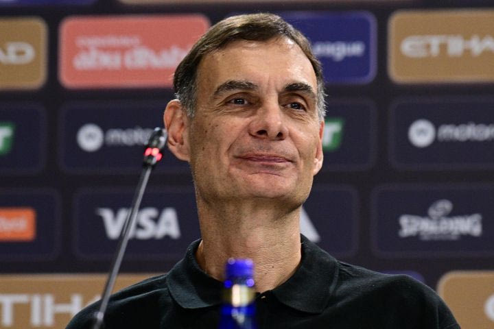 EuroLeague Final Four 2026: Η απάντηση του Μπαρτζώκα στη δήλωση του Ντόρσεϊ ότι είναι δύσκολο να κοιμάσαι όταν είσαι προπονητής του Ολυμπιακού