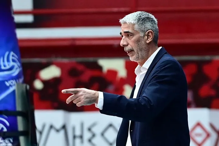 Novibet Volley League: Ο Άκης Χατζηαντωνίου ανέλαβε τον Φοίνικα Σύρου