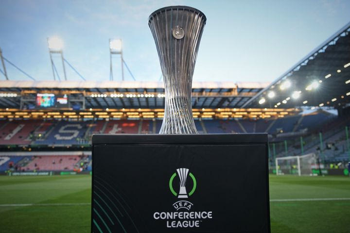 Conference League: Πού θα δείτε τον τελικό ανάμεσα στην Κρίσταλ Πάλας και τη Ράγιο Βαγιεκάνο