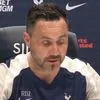 Ντε Τζέρμπι: “Σπουδαία η νίκη επί της Άστον Βίλα, οταν ο Γκάλαχερ παίζει καλά τότε παίζουμε με 12 παίκτες”