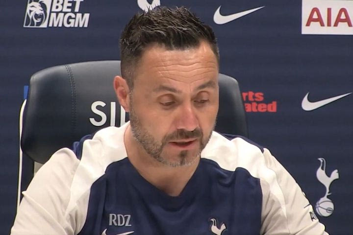 Ντε Τζέρμπι: “Σπουδαία η νίκη επί της Άστον Βίλα, όταν ο Γκάλαχερ παίζει καλά τότε παίζουμε με 12 παίκτες”