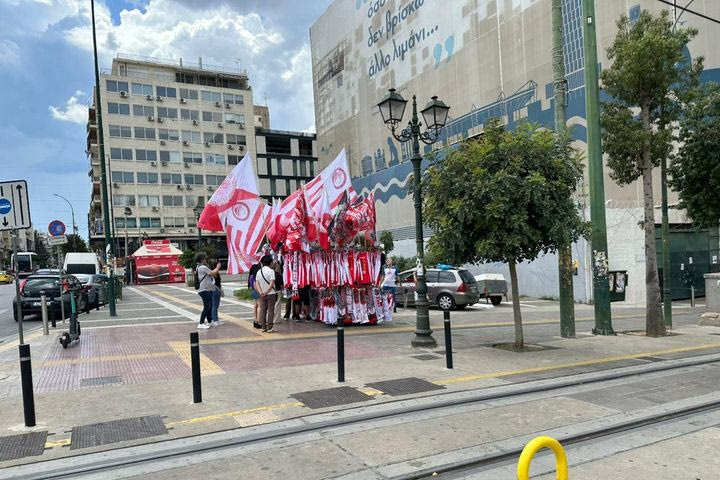 Ετοιμάζεται το Δημοτικό Θέατρο και όλος ο Πειραιάς για τον μεγάλο τελικό του Ολυμπιακού