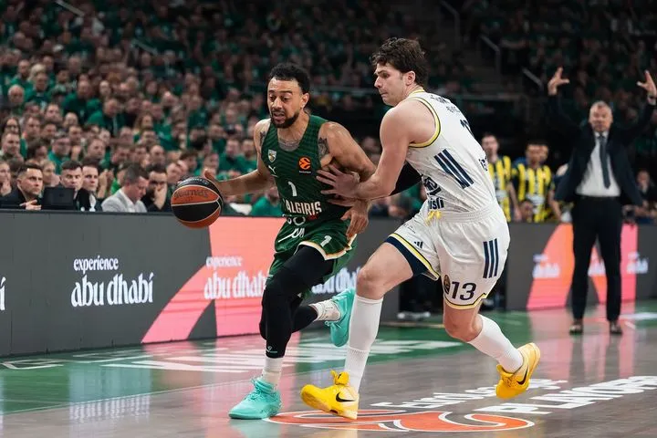 EuroLeague: Πού και πότε θα δείτε το Game 4 ανάμεσα σε Ζάγκιρις και Φενέρμπαχτσε