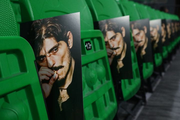 Παναθηναϊκός: Ο Δημήτρης Γιαννακόπουλος παντού στο T-Center – Γέμισαν με φωτογραφίες του οι κερκίδες του γηπέδου
