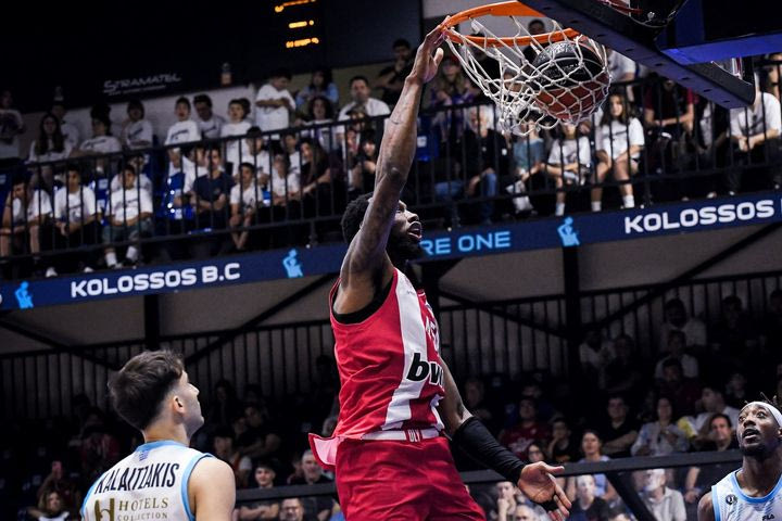 Το VIDEO από το φαντασμαγορικό DUNK SHOW του Ντόντα Χολ στη Ρόδο