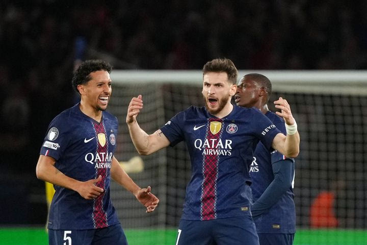 Champions League: Έγραψε ιστορία ο Κβαρατσχέλια, 7 σερί αγώνες με συμμετοχή σε γκολ στα νοκ άουτ