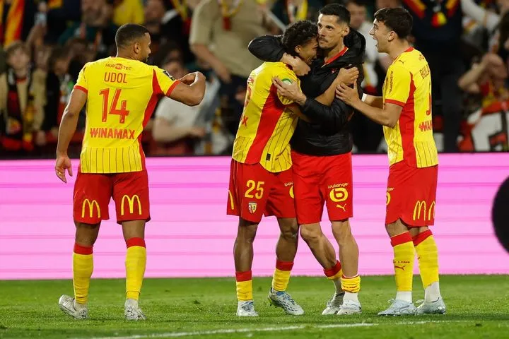 Λανς – Ναντ 1-0: Τα καναρίνια αποχαιρετούν τη Ligue 1