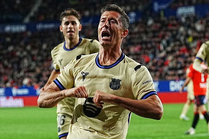 Λεβαντόβσκι: “Εξετάζω και προτάσεις από μικρότερα πρωταθλήματα”
