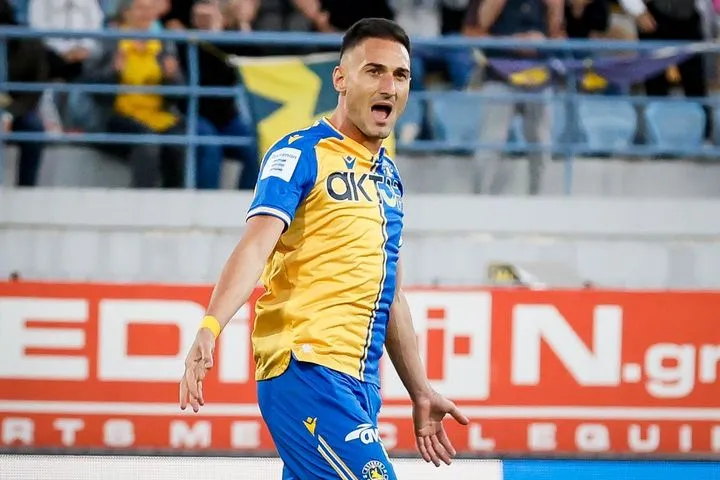Αστέρας AKTOR – Πανσερραϊκός 1-0: Με “χρυσό” Μακέντα οι Αρκάδες πλησιάζουν στην παραμονή