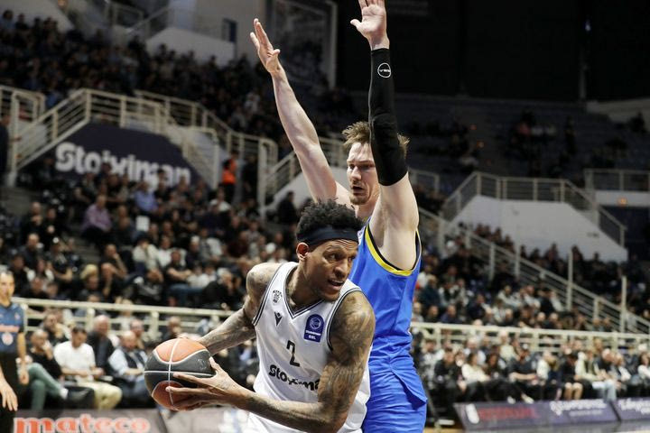 ΠΑΟΚ – Περιστέρι Betsson 91-79: Ανώτερος ο Δικέφαλος με κορυφαίο τον Μέλβιν έκανε το 1-0 παρά την 30άρα του Νίκολς