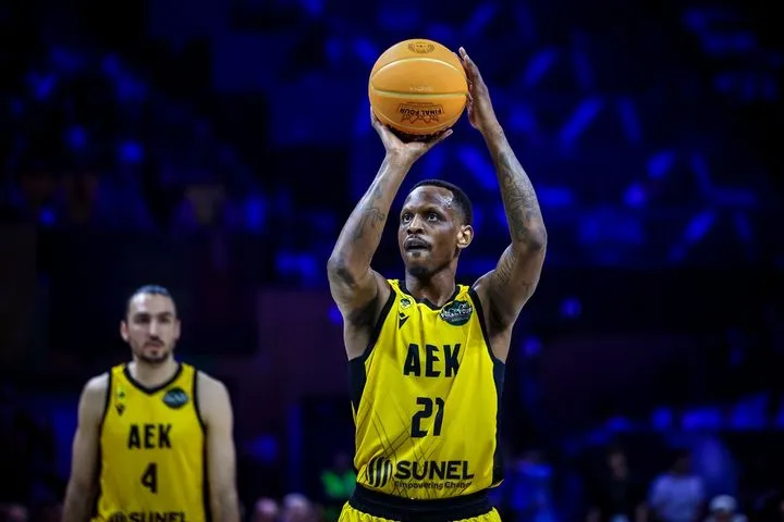 Η ΑΕΚ δεν έχασε μόνο το τρόπαιο του Basketball Champions League, έχασε και 600 χιλιάδες ευρώ - Αυτό το ποσό θα πάρουν οι κιτρινόμαυροι