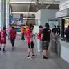 EuroLeague Final Four: Μαζεύεται ο κόσμος του Ολυμπιακού στον ΗΣΑΠ του Νέου Φαλήρου