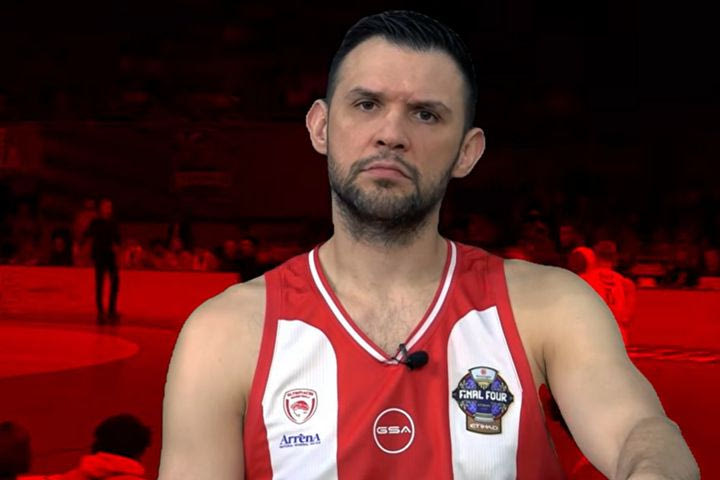 Ολυμπιακός: Παπανικολάου, Φουρνιέ και Γουόρντ έδωσαν τίτλο ταινίας στη φετινή σεζόν των ερυθρολεύκων