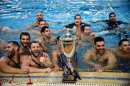 Οι πανηγυρισμοί του Ολυμπιακού στο “Πέτρος Καπαγέρωφ” για το 40ο πρωτάθλημα