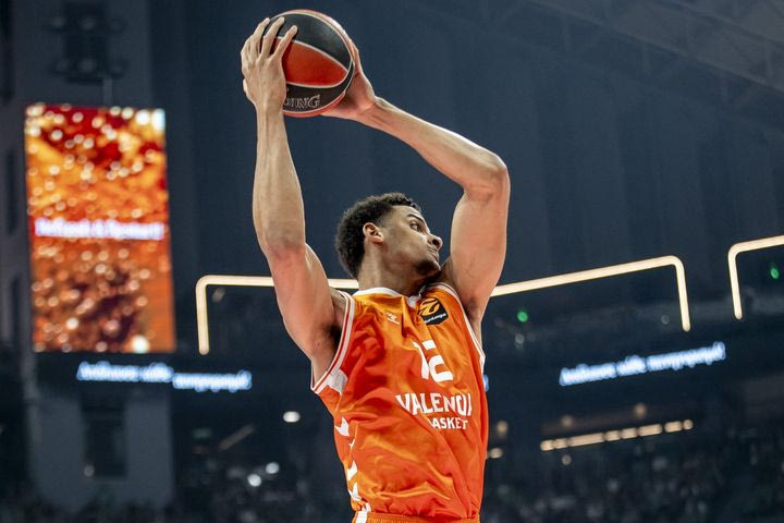 Σακό: “Πολύ εχθρική η ατμόσφαιρα εδώ, να μείνουμε ενωμένοι”