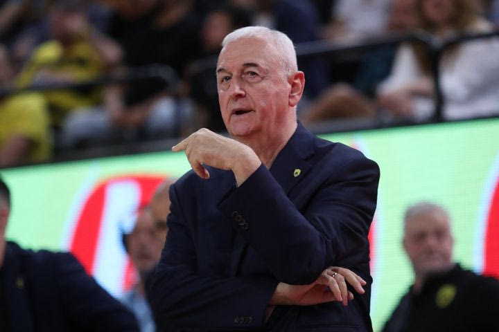 Σάκοτα: “Έχω συμβόλαιο, κάθε Ιούνιο συζητάμε για το πόστο”