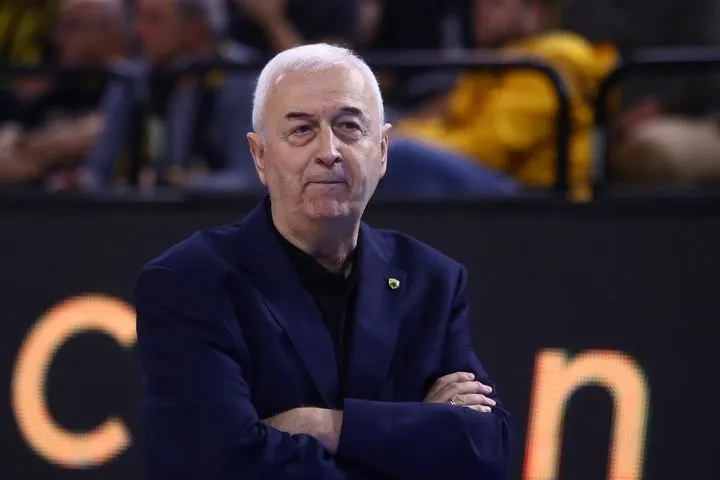 Σάκοτα: “Στόχος μας είναι να παίξουμε όσο καλύτερα μπορούμε, για να διεκδικήσουμε στo πρωτάθλημα ό,τι μας αναλογεί”