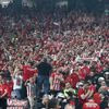 Αποκλειστικά πλάνα του SPORT24: Σείεται το T-Center με τα συνθήματα των φίλων του Ολυμπιακού
