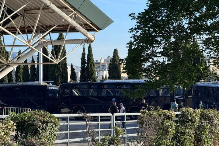 Παναθηναϊκός AKTOR – Βαλένθια: Ισχυρή αστυνομική δύναμη έξω από τα αποδυτήρια των φιλοξενούμενων