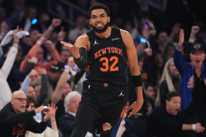 NBA: Οι Νικς έκαναν άνετα το 2-0 επί των Καβαλίερς με Χαρτ, Τάουνς και Μπράνσον
