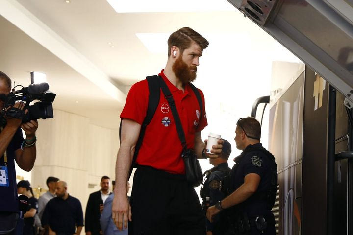 EuroLeague Final Four 2026: Η αποστολή του Ολυμπιακού αναχώρησε από το ξενοδοχείο για το T-Center