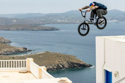To “Butterfly Effect”μετέτρεψε την Αστυπάλαια στο απόλυτο BMX playground