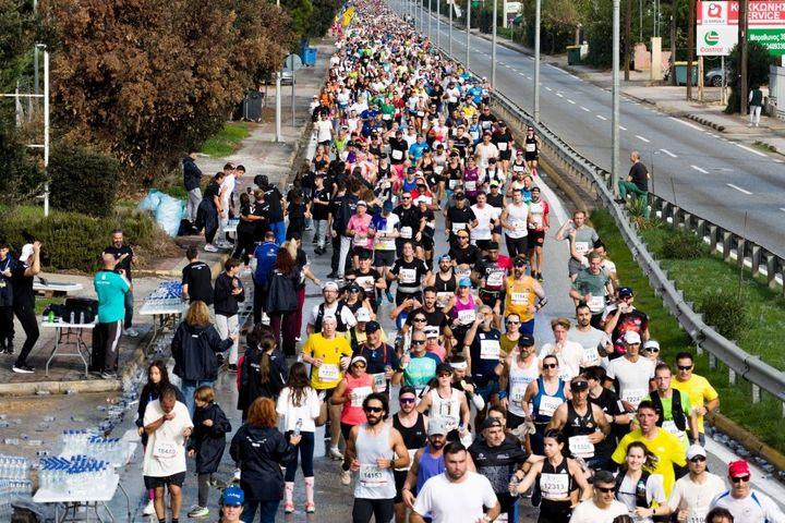Αυθεντικός Μαραθώνιος της Αθήνας: Πως θα γίνεις εθελοντής και θα ζήσεις την εμπειρία