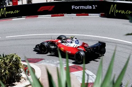 Η Ferrari άπιαστη και στο FP2 του Μονακό -Απάντηση του Χάμιλτον με τον πρώτο χρόνο