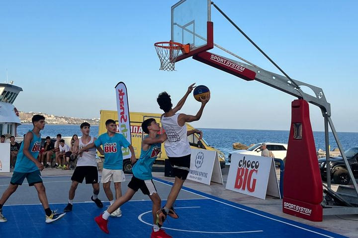 Aυλαία στα τουρνουά 3×3 Βasketball Cretan Series by choco BIG στην Ιεράπετρα με την αύρα του Μιχάλη Κακιούζη