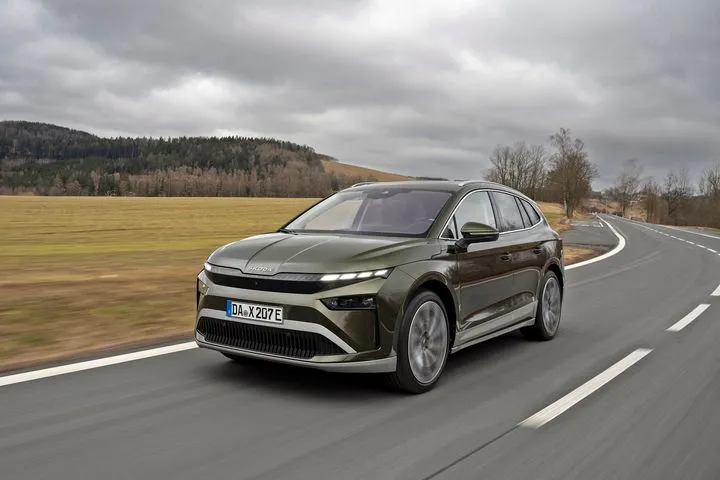 Οδηγήσαμε το Enyaq 85 με τους 286 ίππους, με το οποίο η Skoda διερευνά τις προοπτικές της ηλεκτροκίνησης