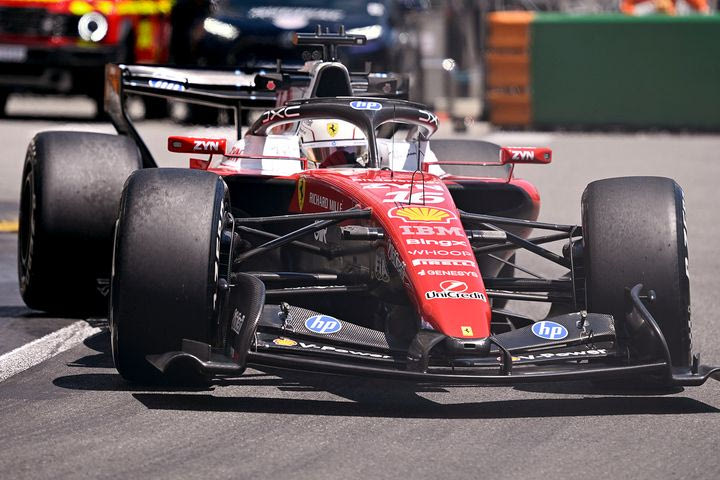 Formula 1: Ο Λεκλέρ ταχύτερος στο επιβλητικό 1-2 της Ferrari στις πρώτες δοκιμές του Μονακό