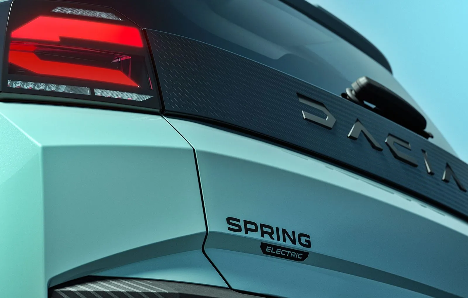 Νέα… εποχή για την “Άνοιξη” της Dacia: Το νέο Spring υπόσχεται ακόμα καλύτερη αστική μετακίνηση, προσιτή σε όλους