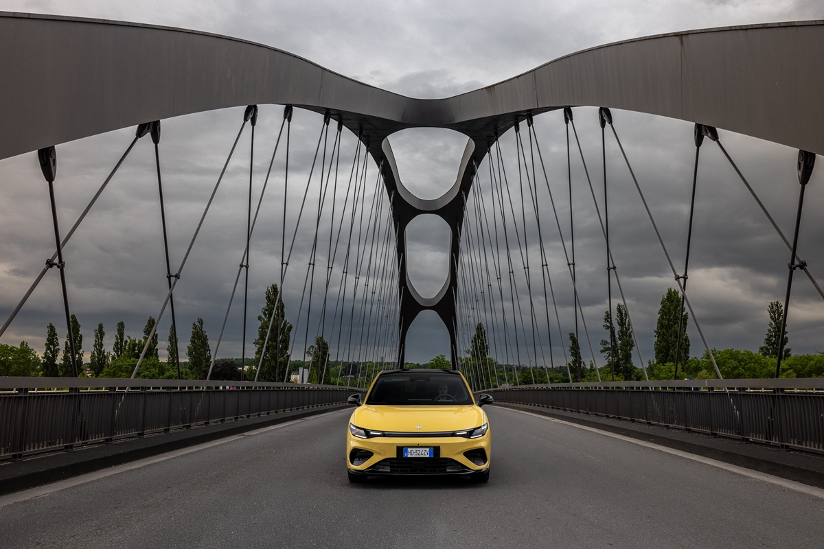Άλλο ένα μεγάλο βήμα της Leapmotor στην Ευρώπη -Εγκαινίασε το πρώτο της Κέντρο Καινοτομίας, στη Γερμανία                                          Άλλο ένα μεγάλο βήμα της Leapmotor στην Ευρώπη -Εγκαινίασε το πρώτο της Κέντρο Καινοτομίας, στη Γερμανία