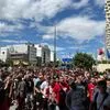 Ολυμπιακός: Αποθέωση στο ξενοδοχείο από τον κόσμο των ερυθρολεύκων πριν το Game 5