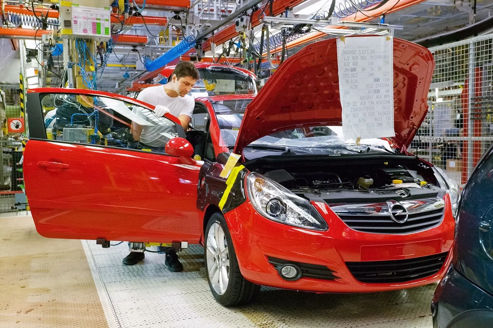 Το αγαπημένο Opel συμπληρώνει τα 20: Η πιο πετυχημένη γενιά του Corsa είχε εκδόσεις για κάθε απαίτηση και ανάγκη
