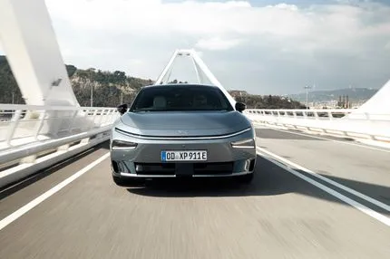Επιτέλους, ένα ακόμα “αντι-SUV”: Το νέο Xpeng P7+ λανσάρεται επίσημα στην ελληνική αγορά- Τιμές