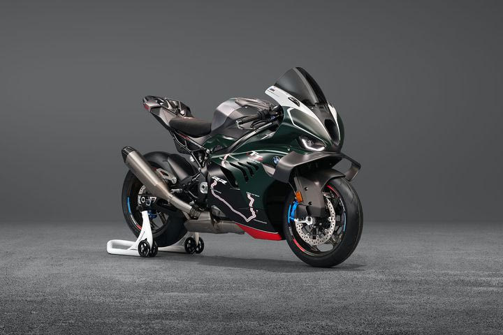 Η απόλυτη BMW M 1000 RR: Ειδική, περιορισμένη έκδοση για την 115η επέτειο του Isle of Man TT