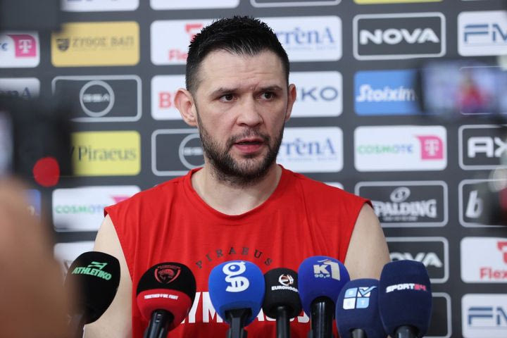 Παπανικολάου: “Καταλαβαίνω τον ενθουσιασμό για τη EuroLeague, αλλά το πρωτάθλημα είναι κάτι που θέλουμε κάθε χρόνο”