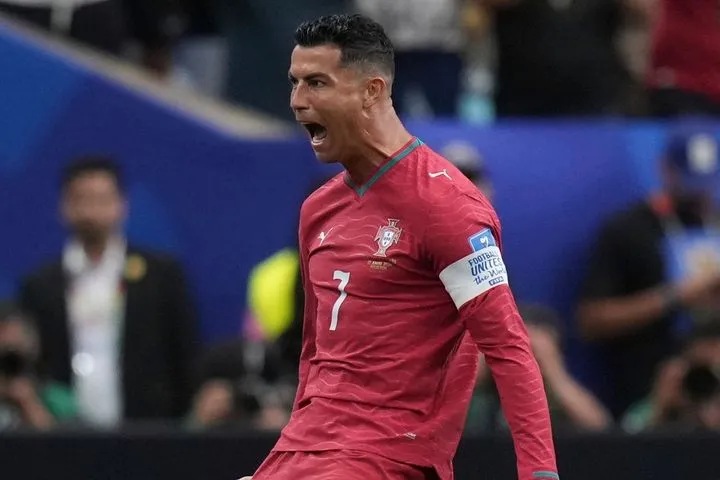 Πορτογαλία – Ουζμπεκιστάν 5-0: Σούπερ Ρονάλντο, φορτσάτοι Ίβηρες και άνετη πεντάρα κόντρα στους Ασιάτες