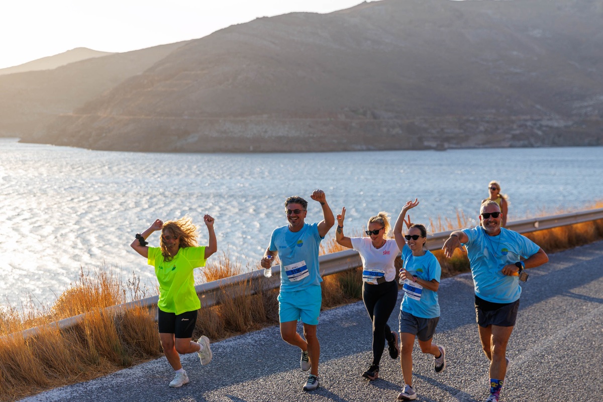 To promo video του Serifos Sunset Race                                          To promo video του Serifos Sunset Race
