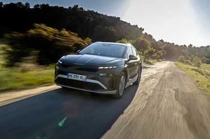 Simply Clever το καλοκαίρι: Oι έξυπνες λύσεις της Skoda που κάνουν κάθε ταξίδι πιο εύκολο